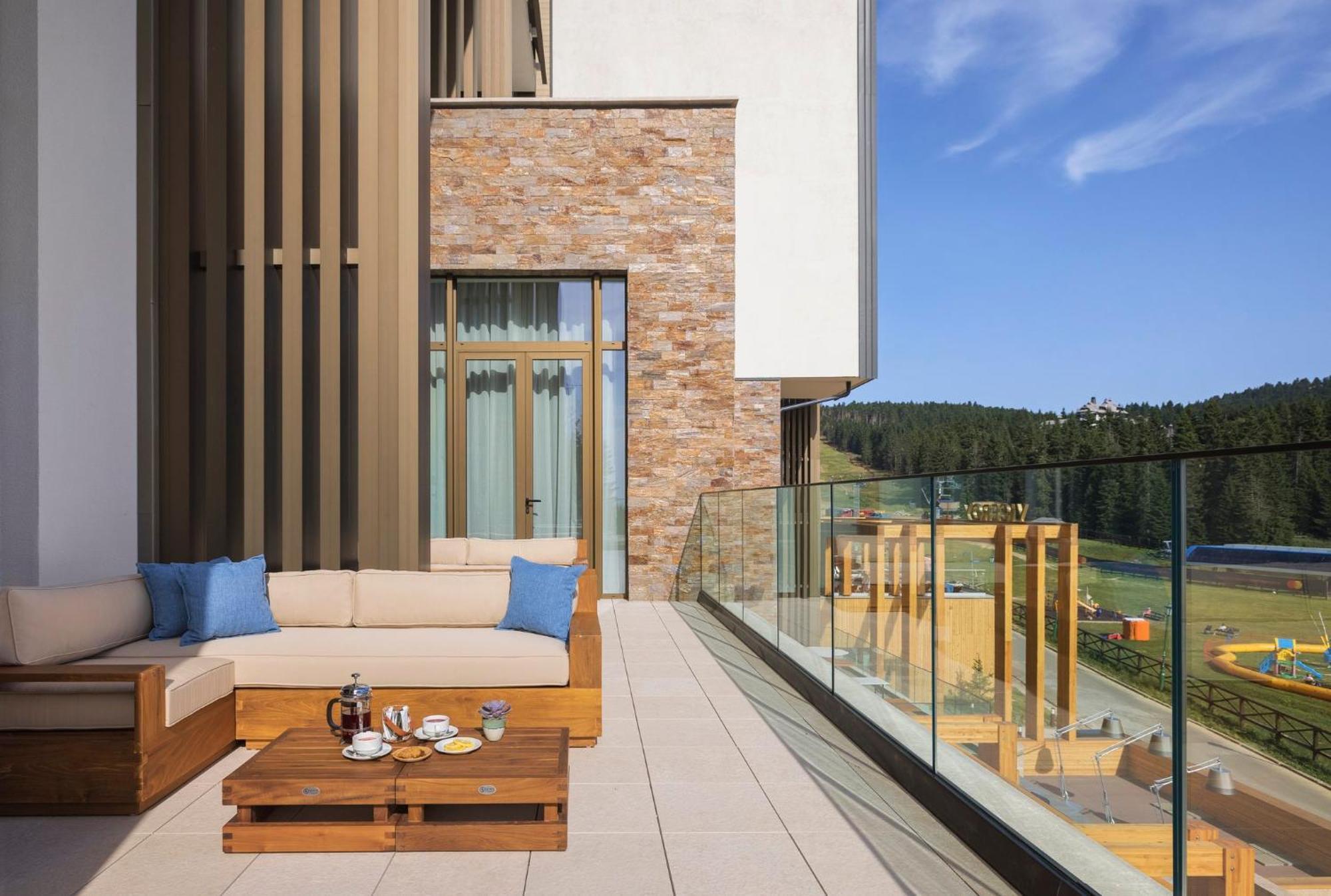 Viceroy Kopaonik Serbia Eksteriør billede The Terrace