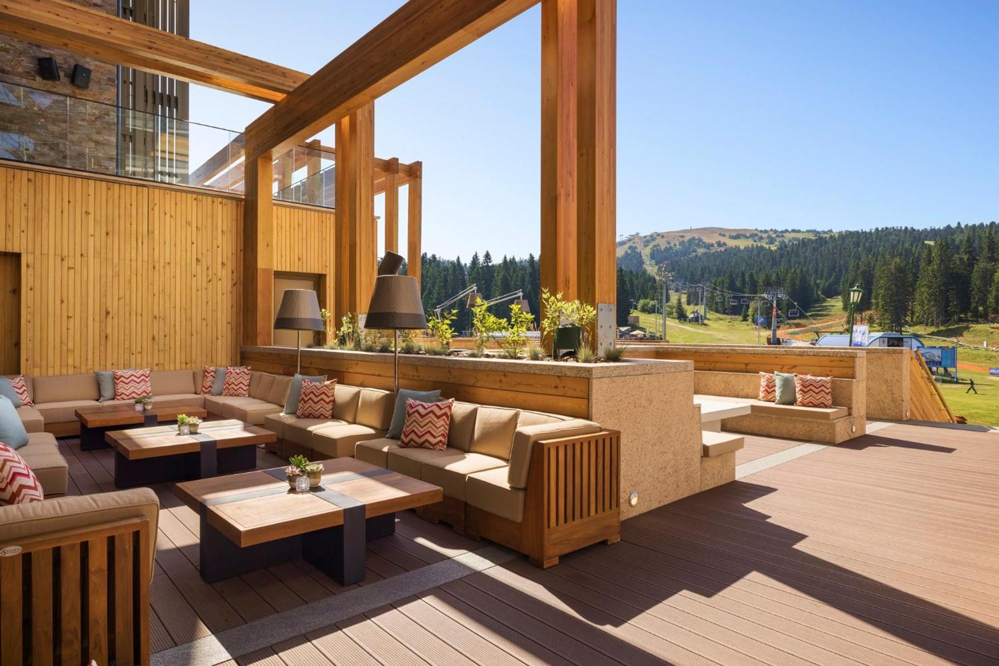 Viceroy Kopaonik Serbia Eksteriør billede The Terrace at The Lodge at Sun Valley