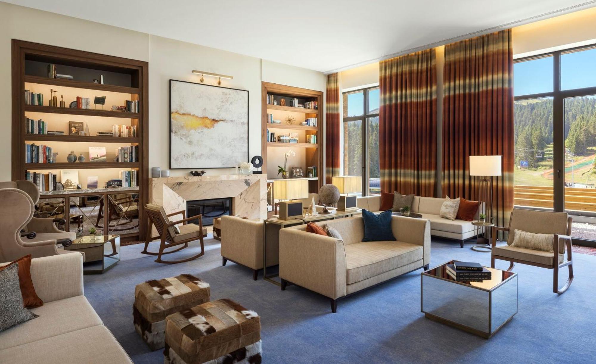 Viceroy Kopaonik Serbia Eksteriør billede The living room of the 2018 Presidential Suite