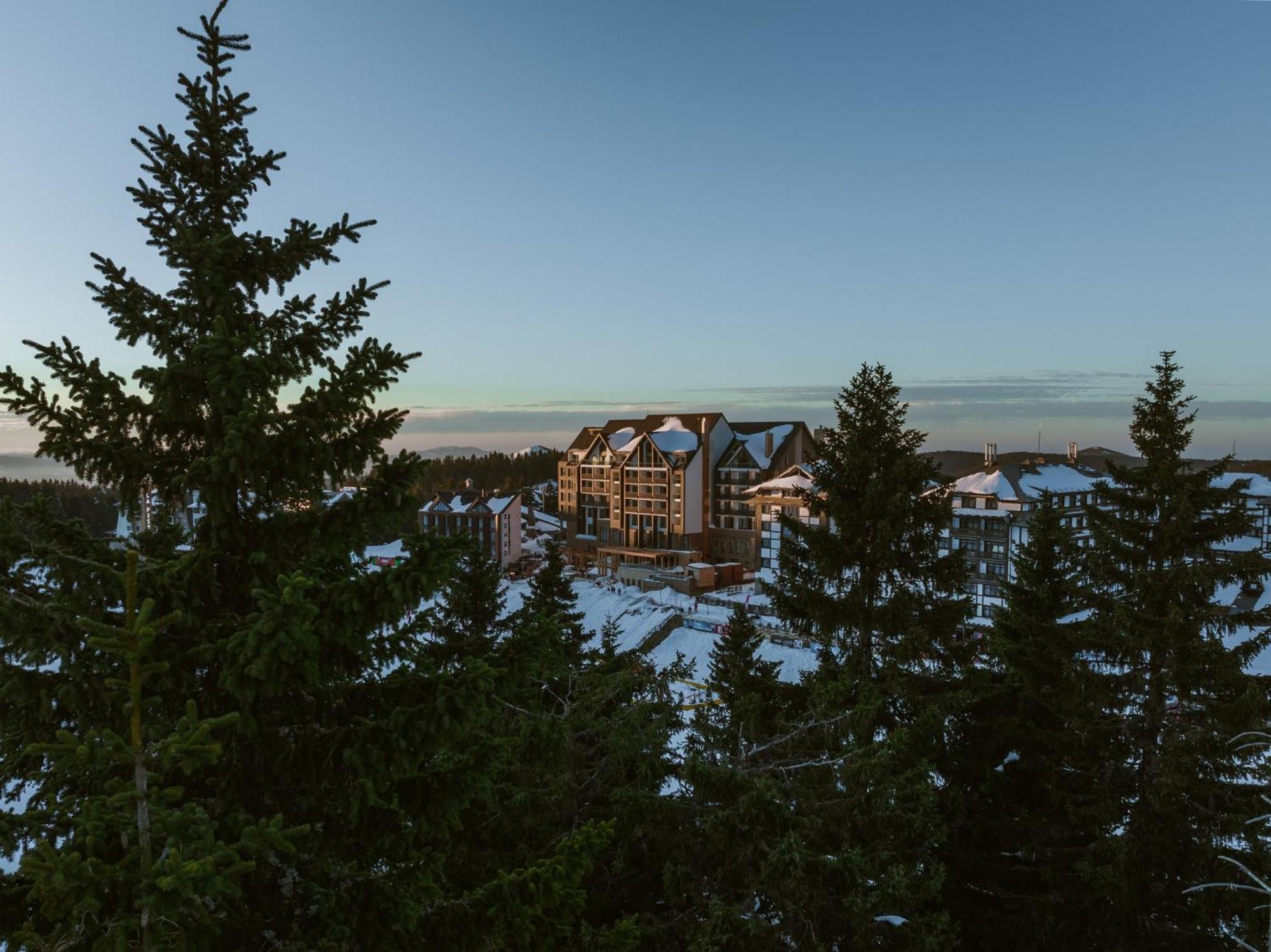 Viceroy Kopaonik Serbia Eksteriør billede The hotel complex